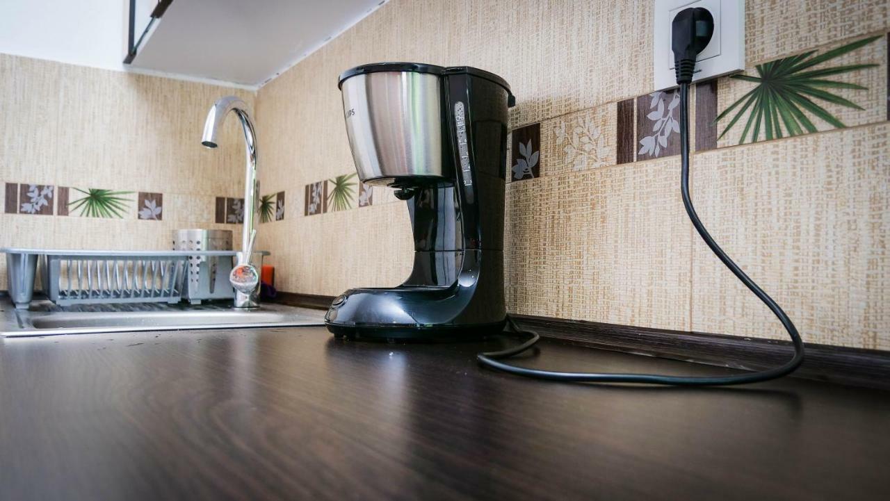 Pensiunea Gradinarilor Cu Ciubar Si Statie De Incarcare Electrica Auto Comanesti  Buitenkant foto